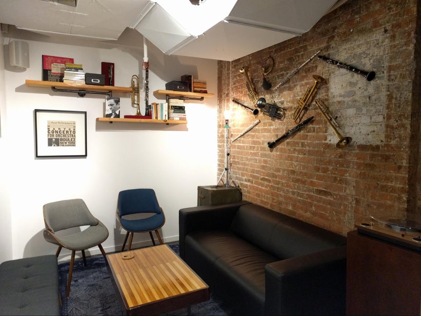 A sweet vintage, DIY, handmade music room at a Knotel in Manhattan.