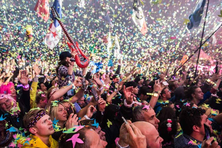 <strong>The Coldplay crowd</strong>