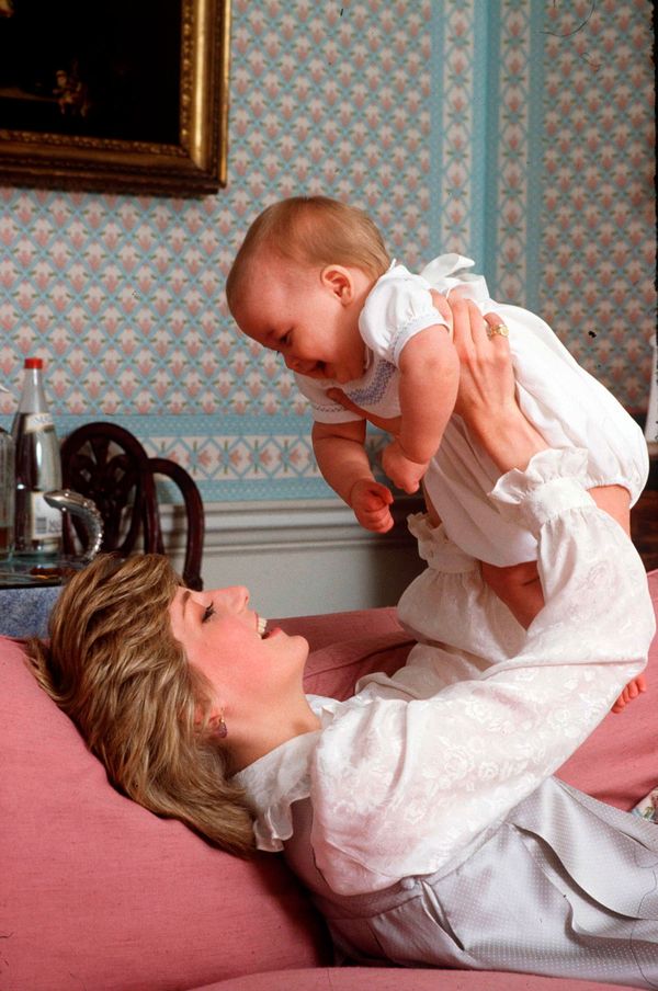 The Sweetest Photos Of Princess Diana That Youve Never Seen Before