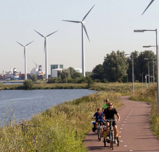 <em>Municipalities in Amsterdam rally support for sustainability measures by emphasizing their economic and public health benefits.</em>