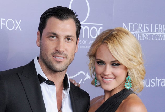 Maksim Chmerkovskiy And Peta Murgatroyd Expecting Their Own Mirror Ball Baby Huffpost