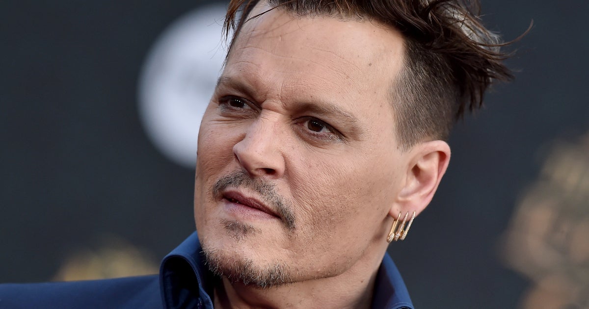 Johnny Depp Changes Amber Heard Tattoo To Read Scum Huffpost Uk