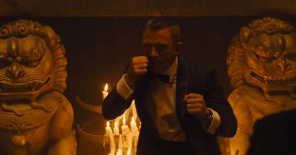 Daniel Craig's Favourite Gloves 'Nearly Ruined James Bond Film Skyfall