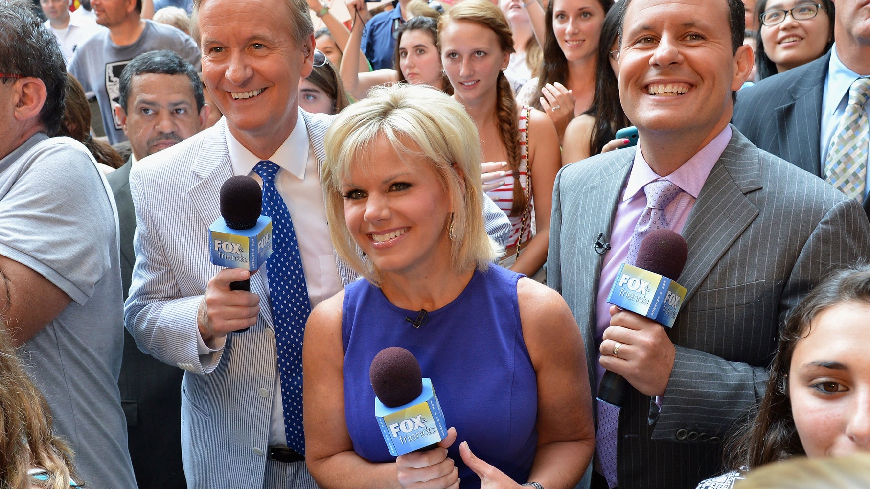 Former Fox News Host Gretchen Carlson Files Sexual Harassment Suit Against  Roger Ailes | HuffPost Latest News