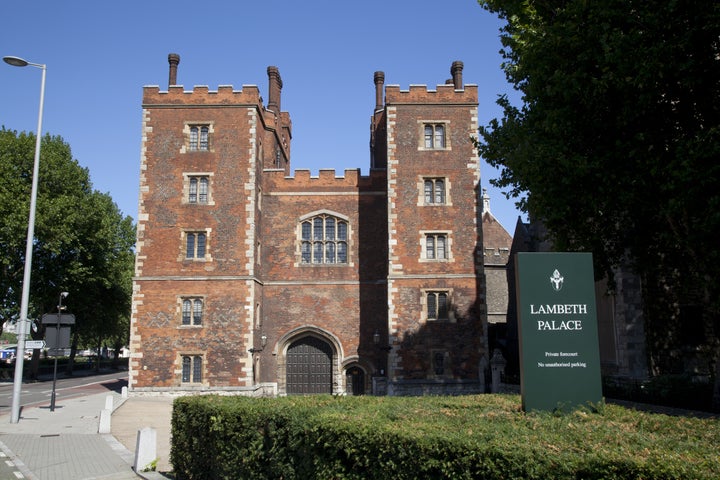 A family of Syrian refugees will live in a cottage at Welby's official London residence, Lambeth Palace, beginning next month.