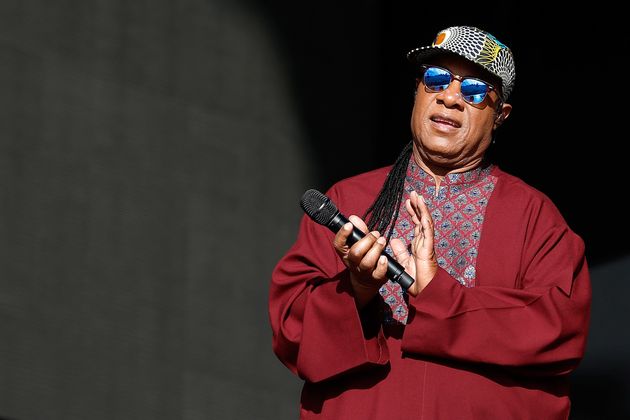 Stevie Wonder Delivers Powerful Black Lives Matter Address As He Closes ...