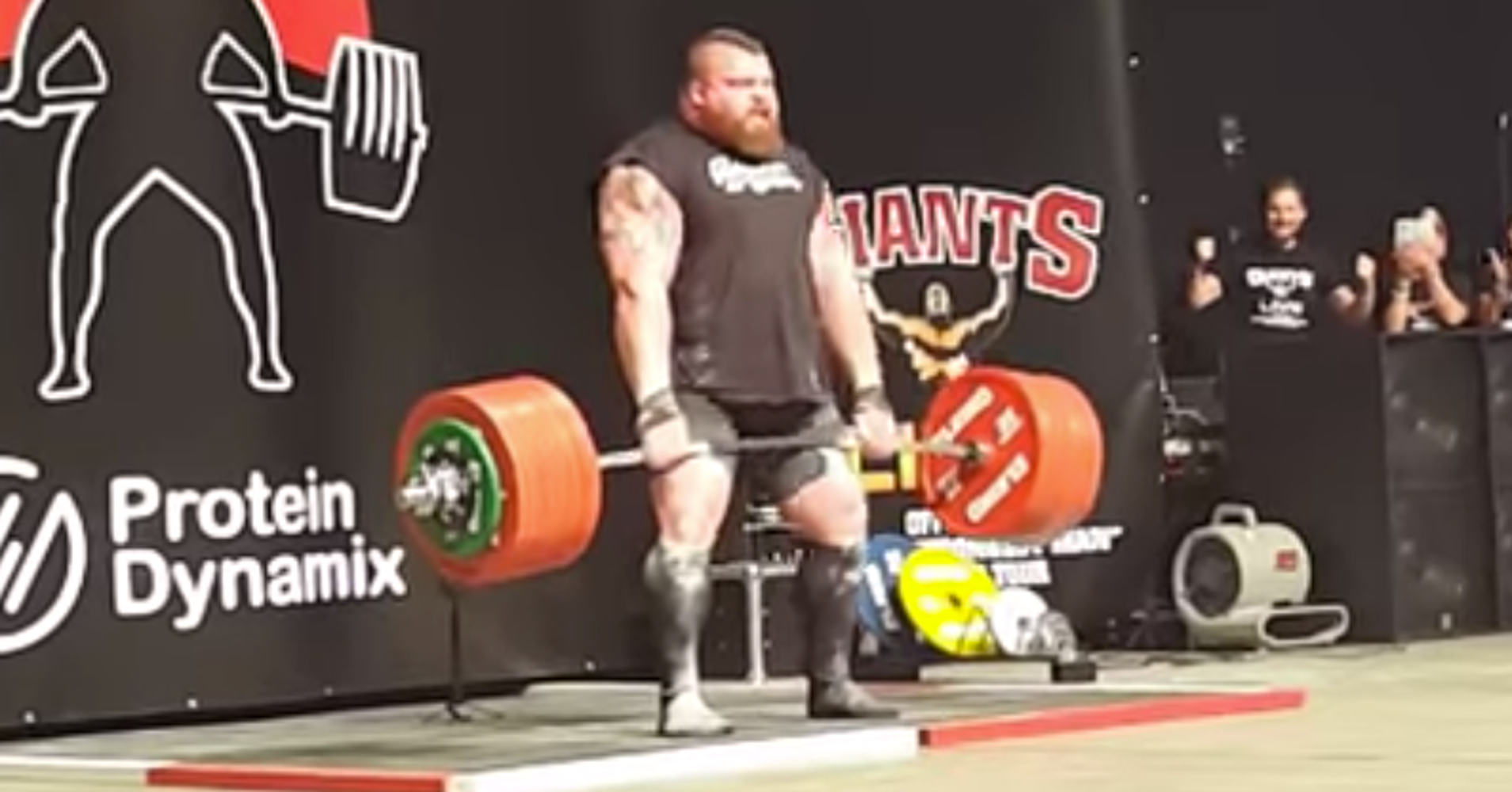 Strongman Smashes Deadlifting World Record, Immediately Passes Out