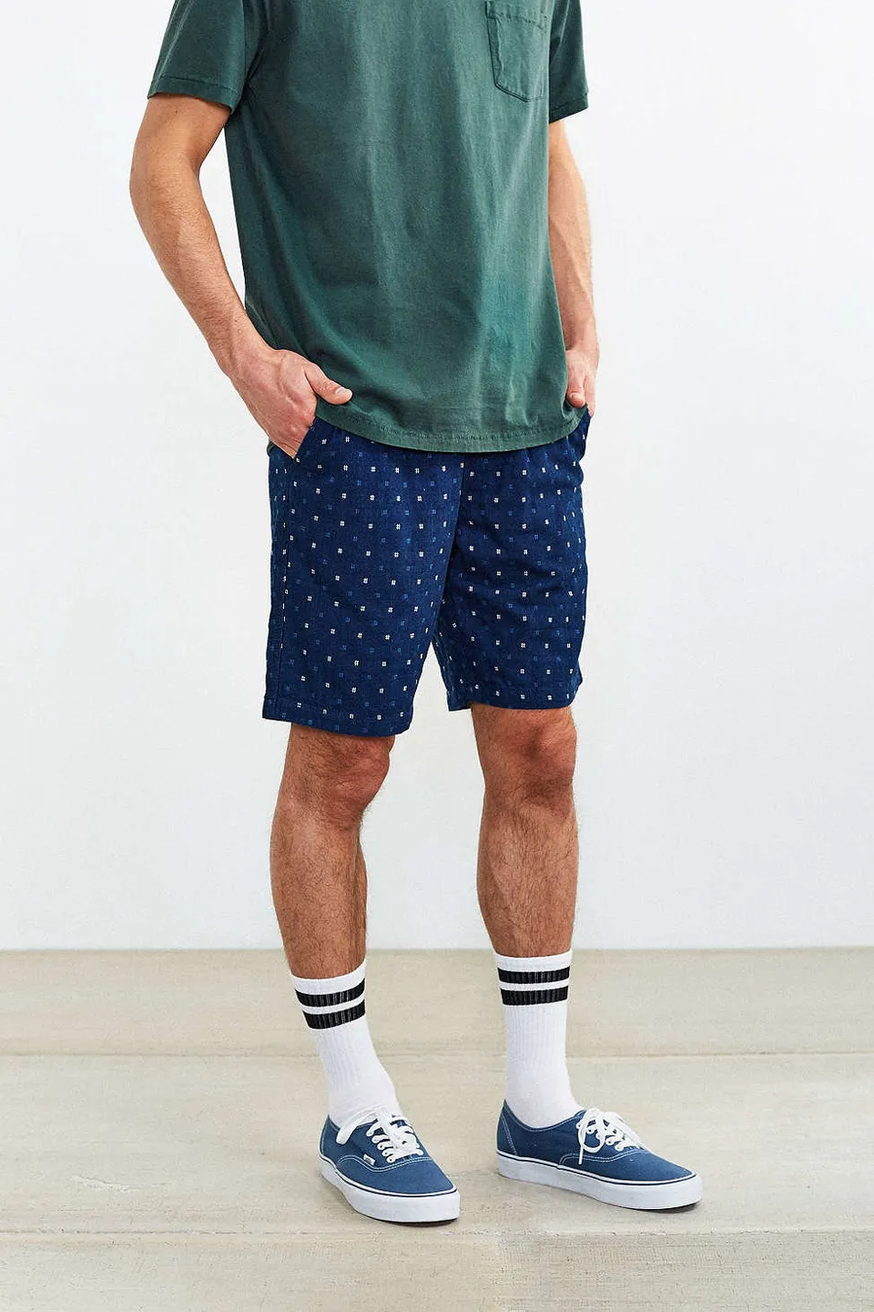 How To Wear Crew Socks With Shorts | vlr.eng.br