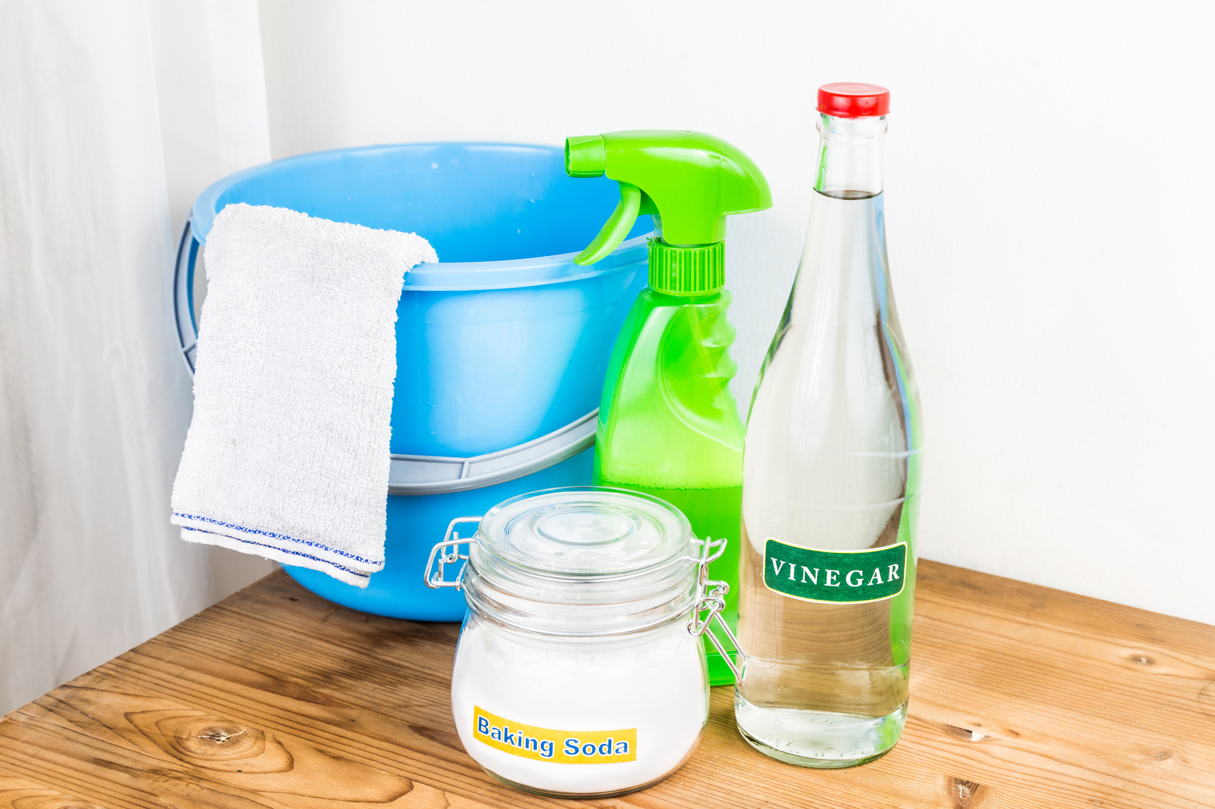 12 Homemade Cleaning Products That Really Really Work HuffPost Post 50   578539e41a000023006f9fcb 