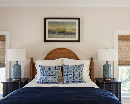 <a href="http://www.houzz.com/photos/55880327/Marsh-View-Sanctuary-transitional-bedroom-charleston" target="_blank">Original photo</a> on Houzz