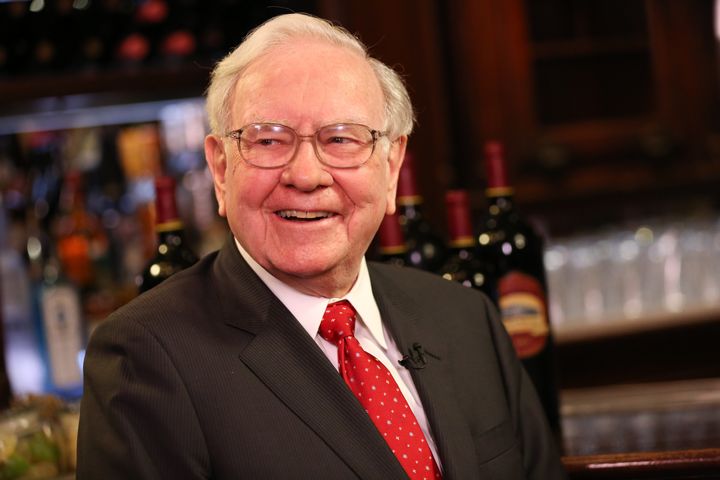 Warren Buffett is interviewed ahead of his charity lunch at Smith and Wollensky's Steak House in New York City on September 9, 2015.