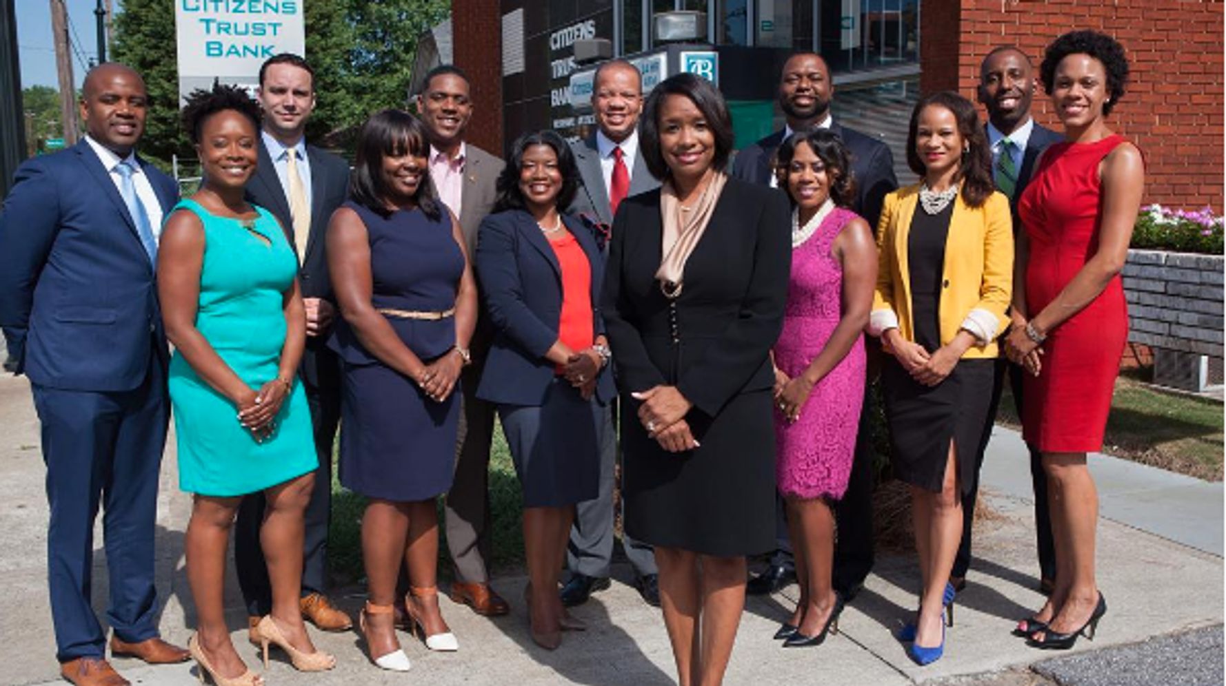 8,000 People Open Accounts At Black-Owned Bank In Atlanta | HuffPost Voices