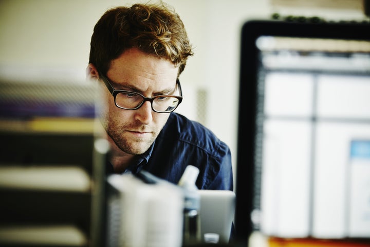 When Men Work Long Hours Their Wives Pay The Price Huffpost Life