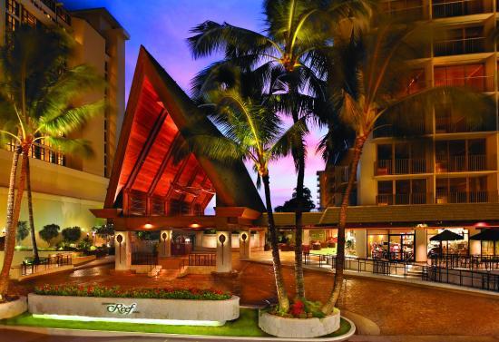 The Outrigger Reef on the Beach is located near the end of Waikiki Beach, making it a very relaxed option for travellers