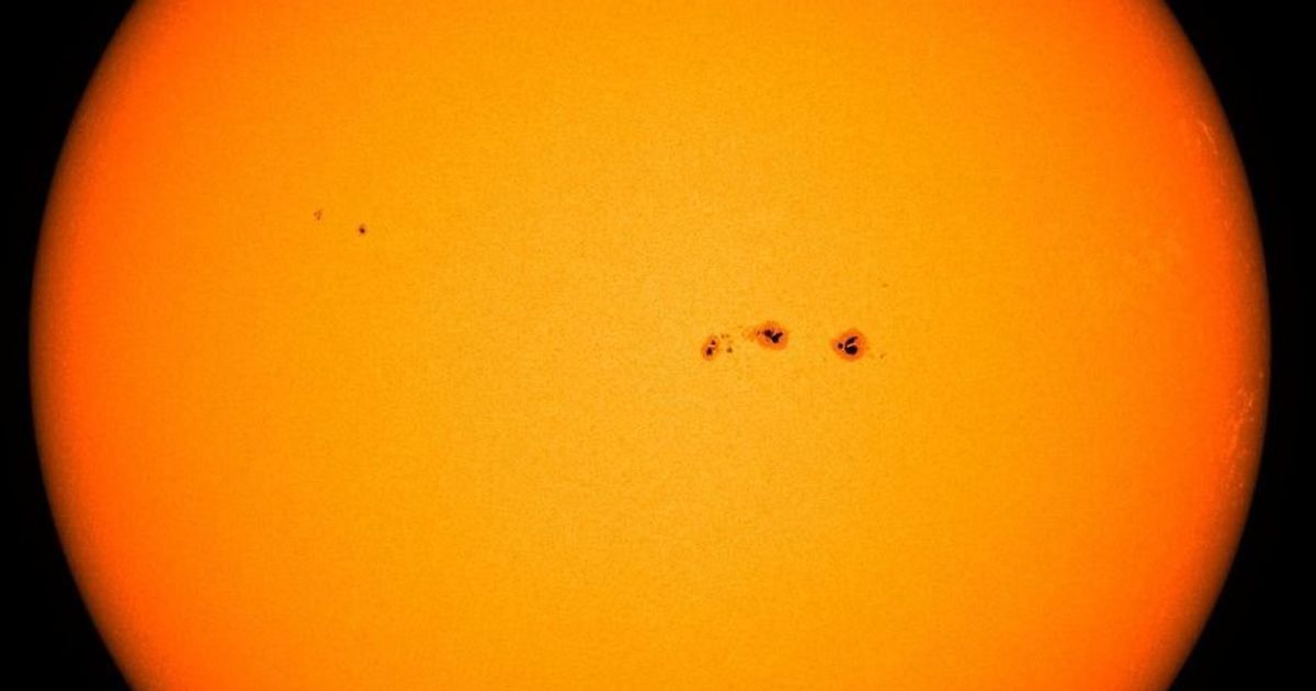 This Massive Earth-Sized Sunspot Looks Pathetically Small On The ...