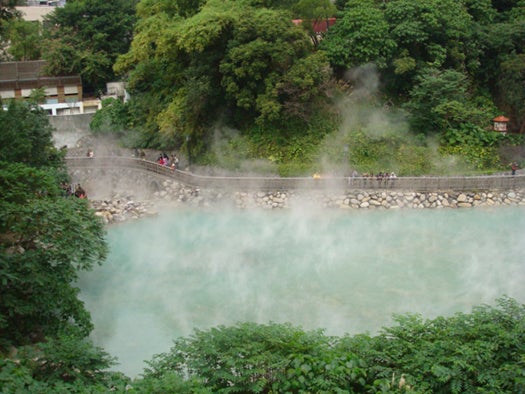 Budget friendly Beitou offers some of the most beautiful and inexpensive hot springs in the world. (Image: <a href="http://www.laurenmack.com/" target="_blank"><strong>Lauren Mack</strong></a>)