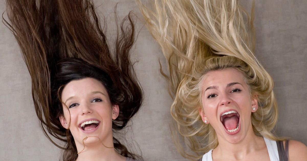 This Woman's ColourChanging Top Deck Hair Is Blowing The