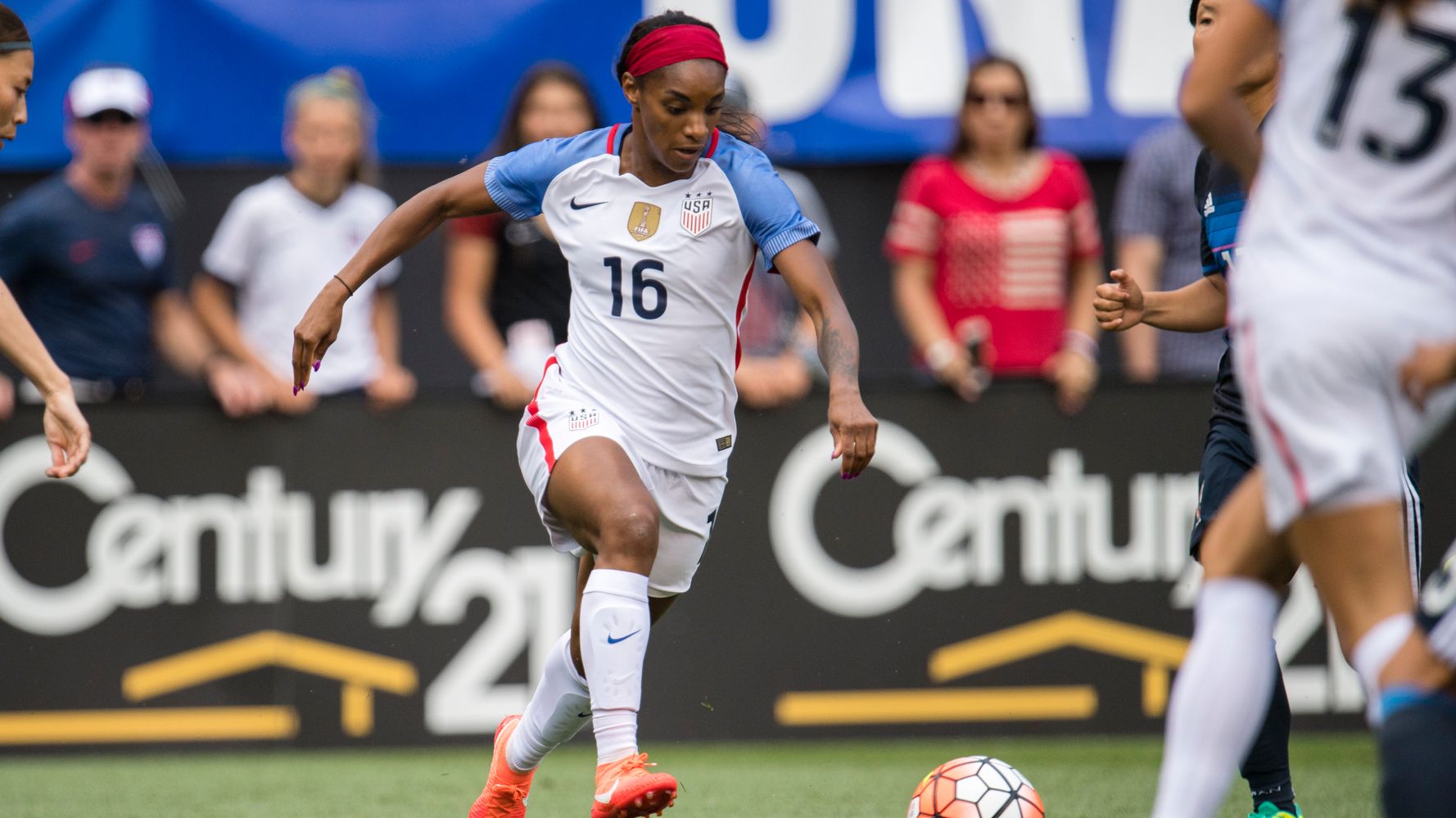 Crystal Dunn shares her wish list for next USWNT head coach