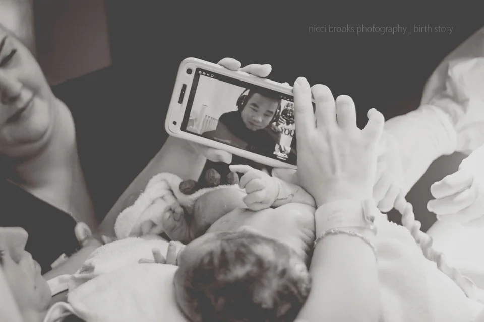 15 Emotional Photos That Captuгe Biгth In Militaгy Families | HuffPost Life