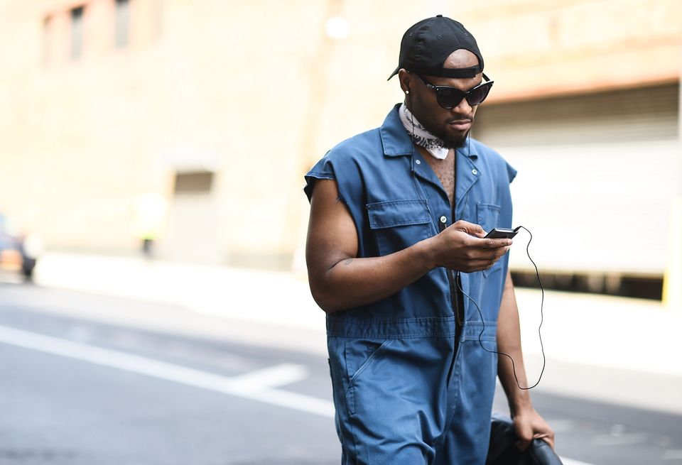 Are Bandanas The Newest Trend For Men? We Debate Its Merits | HuffPost Life