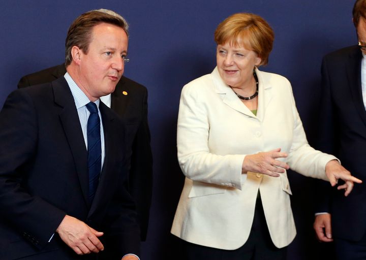 <strong>David Cameron made a last ditch appeal to Angela Merkel to limit the free movement of people if Britain voted to remain in the European Union</strong>