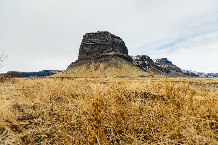 EYE-CATCHING BIG ROCK ON RING ROAD ON OUR WAY TO SKAFTAFELL NATIONAL PARK