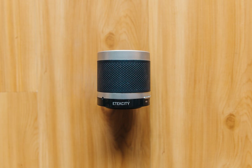 <a href="https://www.amazon.com/Etekcity-RoverBeats-Portable-Wireless-Bluetooth/dp/B00FJILVDS?amp=&camp=1789&creative=9325&cr