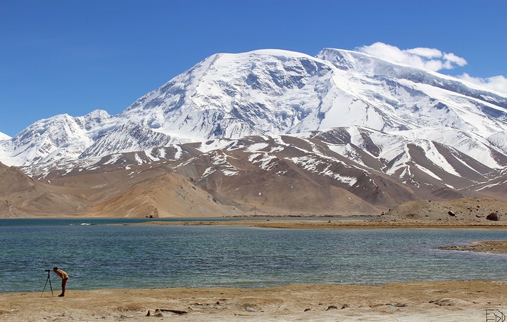 Karakul Lake