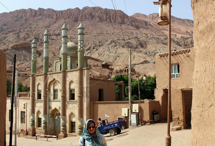 Mosque in Tuyoq