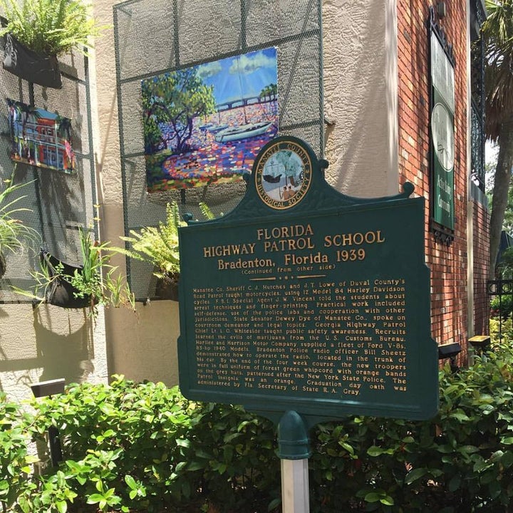 This whole project has made me notice history and culture all around me I never before paid attention to. This historical plaque is 3 blocks down from my office in Downtown Bradenton and I didn't even know it was there!