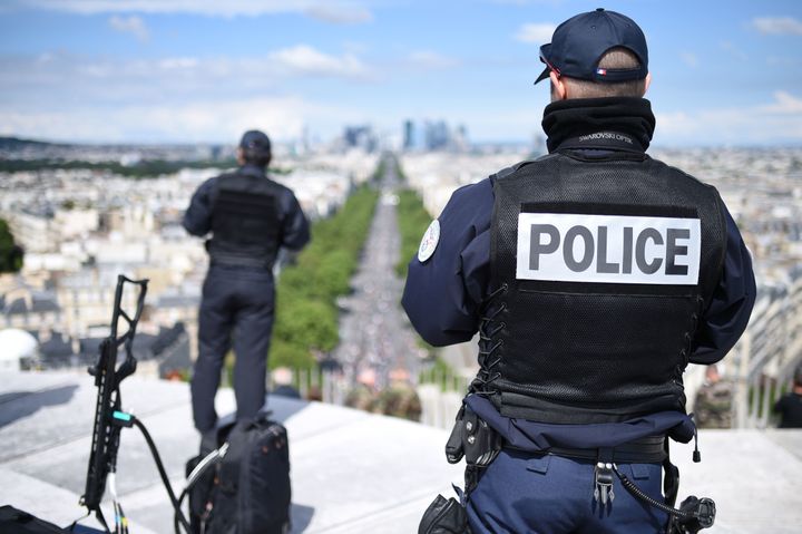 Armed police and soldiers will guard French holiday sites popular with tourists this summer.