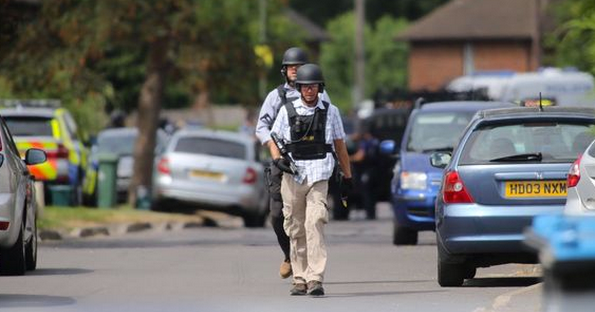 Surrey Police In Standoff With Gunman After Early Morning Drugs Raid ...