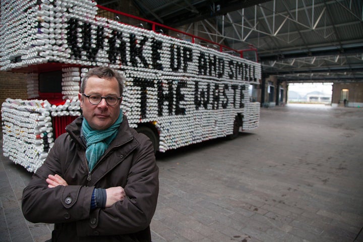 <strong>Hugh Fearnley-Whittingstall and his battle bus</strong>
