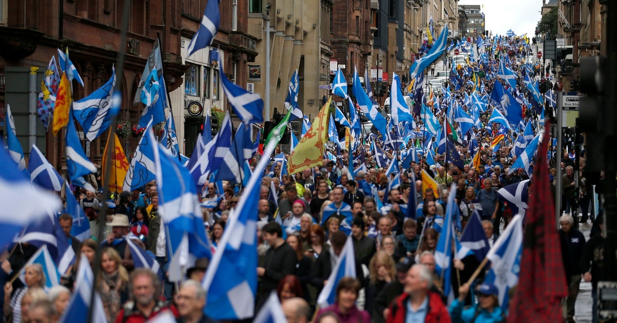 Thousands March For Scottish Independence In Glasgow - But Poll ...