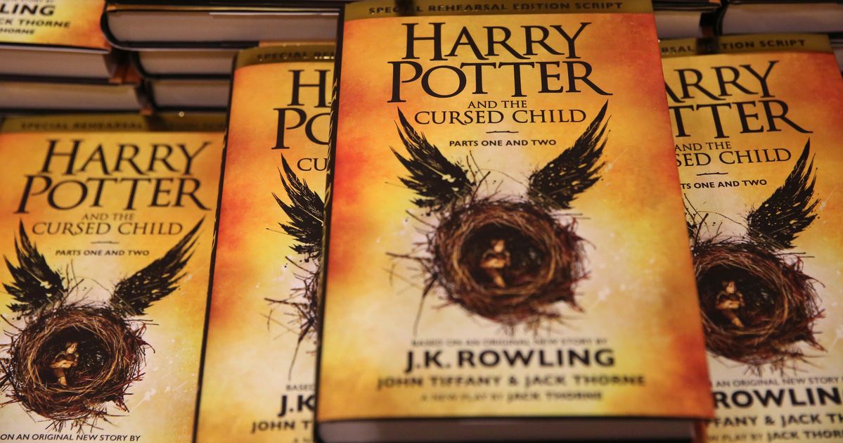 J k rowling s harry potter. Гарри Поттер книги. Серия книг Гарри Поттер. Фотография книги Гарри Поттер. Джоан Роулинг книги на английском.