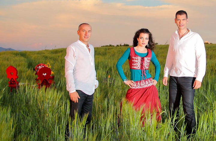 Holdviola: Farkas Péter, Török Tilla, and Gál Lajos