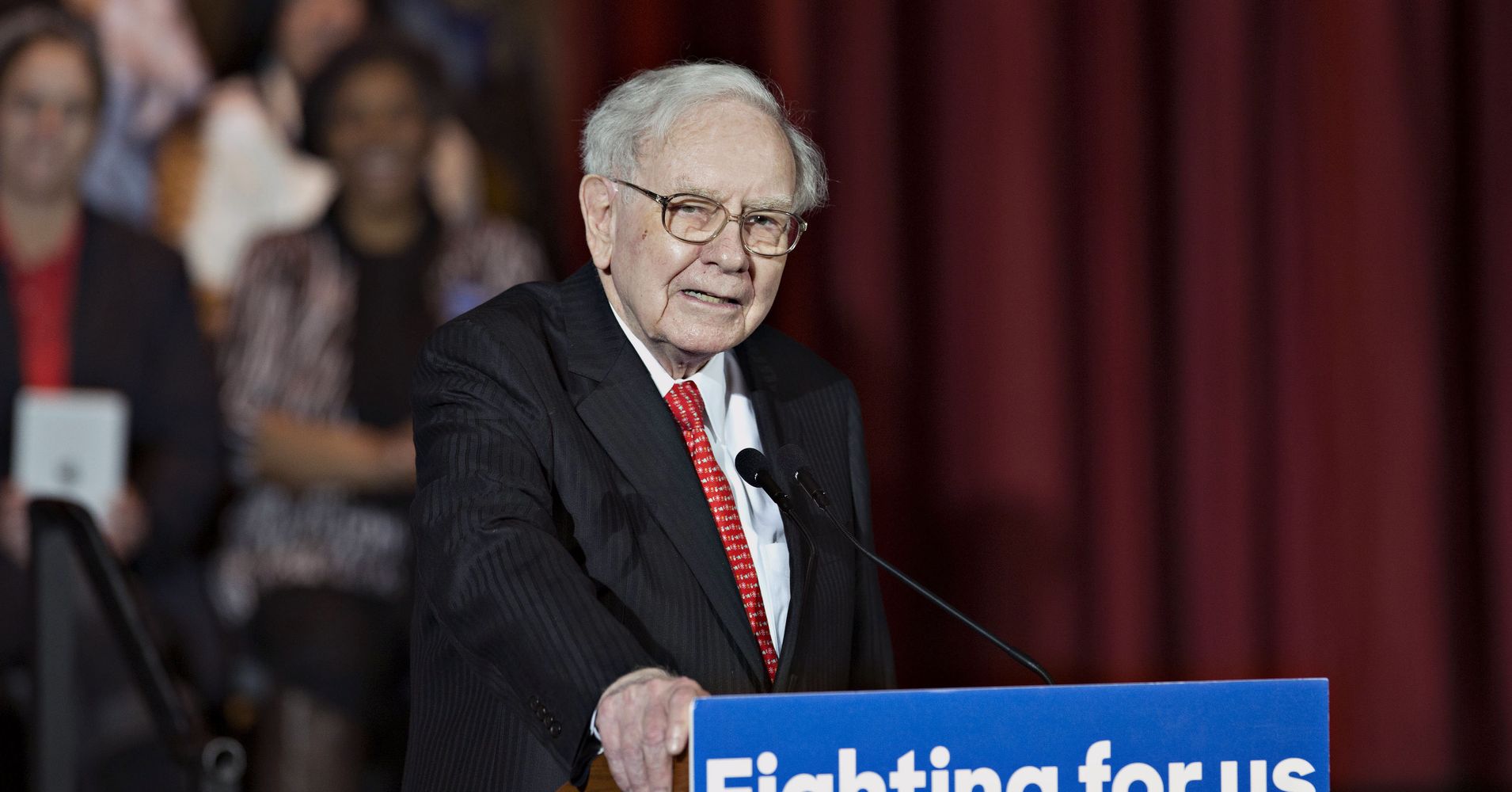 Warren Buffett: Trump 'Afraid' To Release Tax Returns | HuffPost