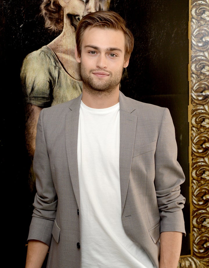 <strong>Douglas Booth</strong>