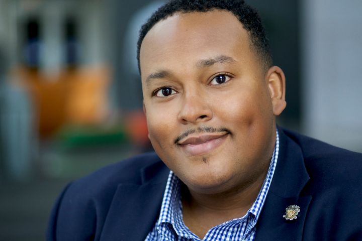 Omar Goff, MBA, speaks three languages and serves as Purchasing Group Manager at Procter and Gamble