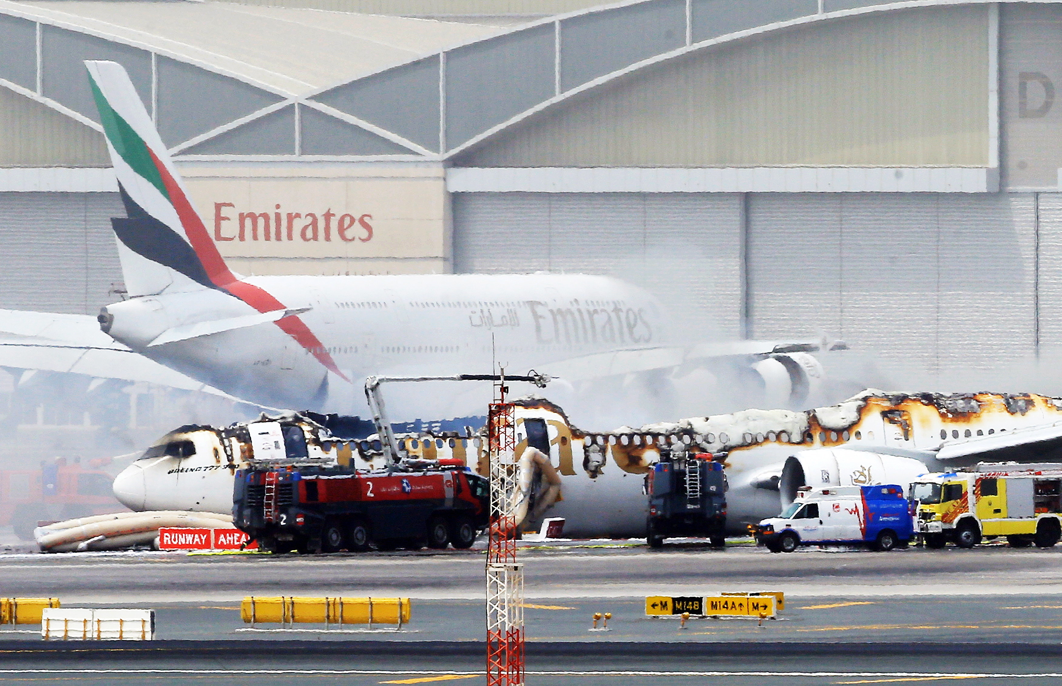 Emirates Flight EK521 'Explodes' After Dubai Airport Crash Landing ...