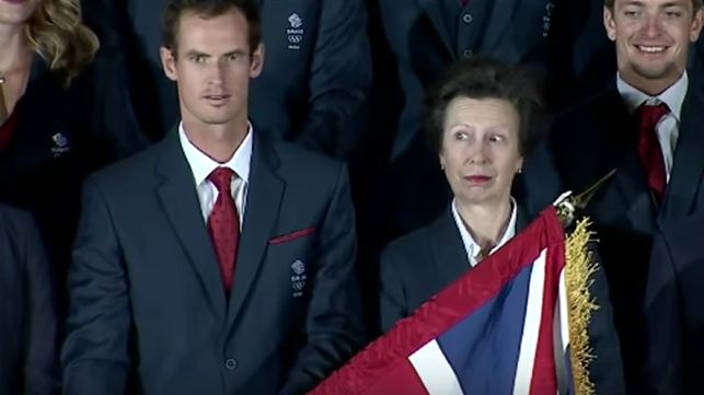 Poor old Andy Murray struggles with the Team GB flag