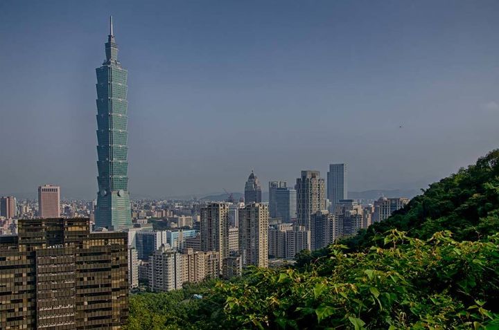 View of Taipei 101 and skyline from Elephant Mountain, Taipei, Taiwan