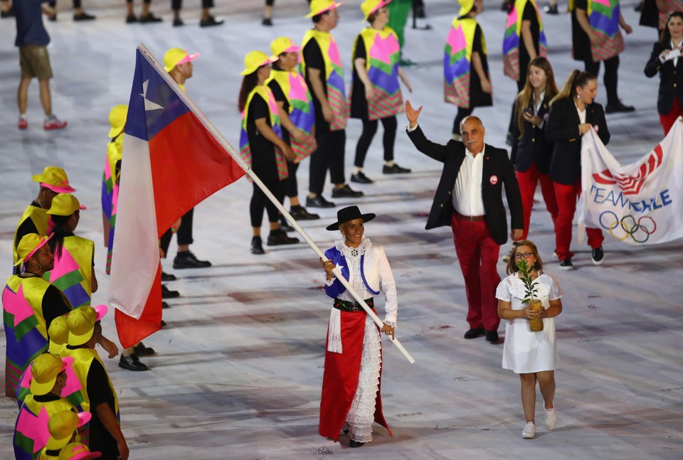 The Best Outfits And The Biggest Stars At The 16 Olympic Opening Ceremony Huffpost Life