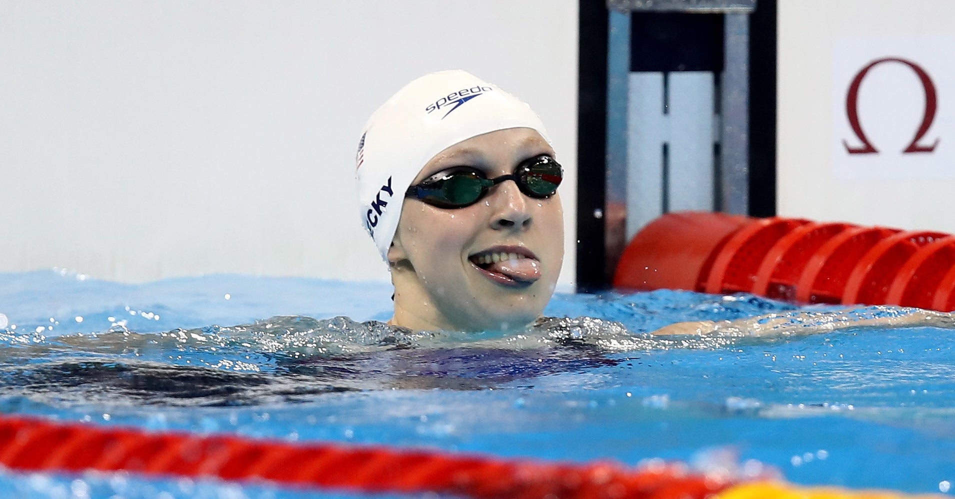 katie-ledecky-just-destroyed-her-own-world-record-in-the-women-s-400