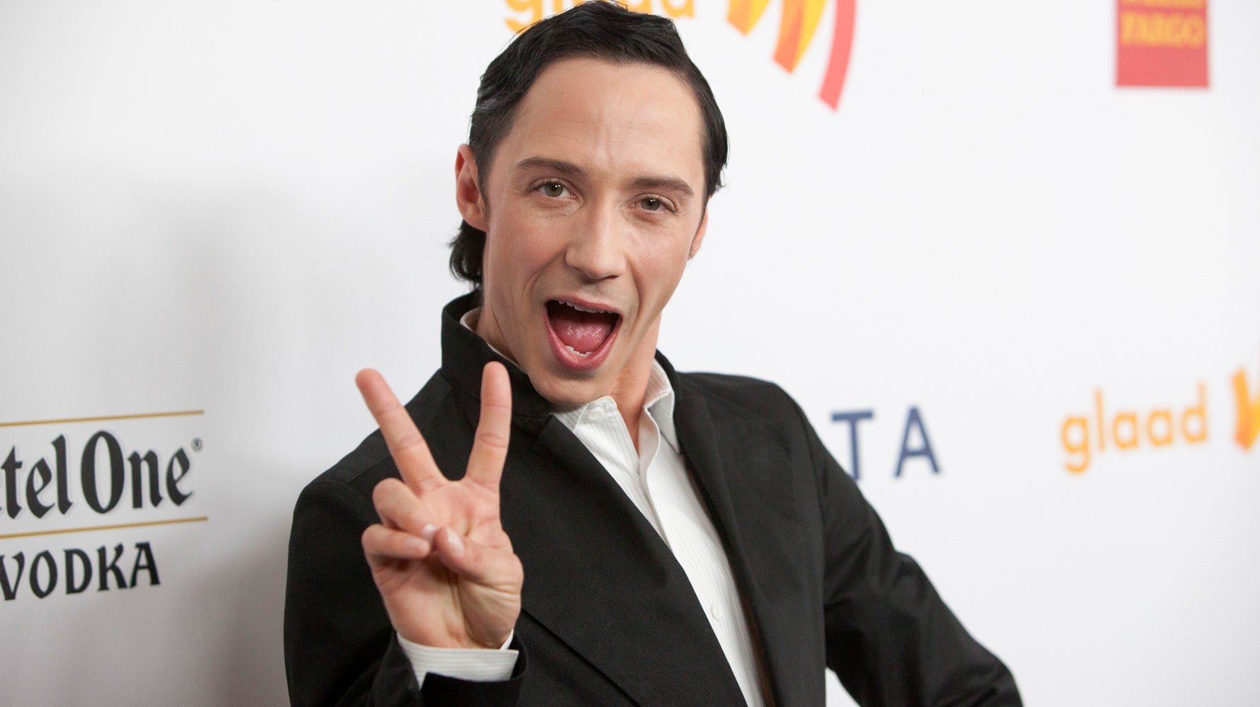 Johnny Weir Flaunts Some Medal-Worthy Outfits At The Rio Olympics ...