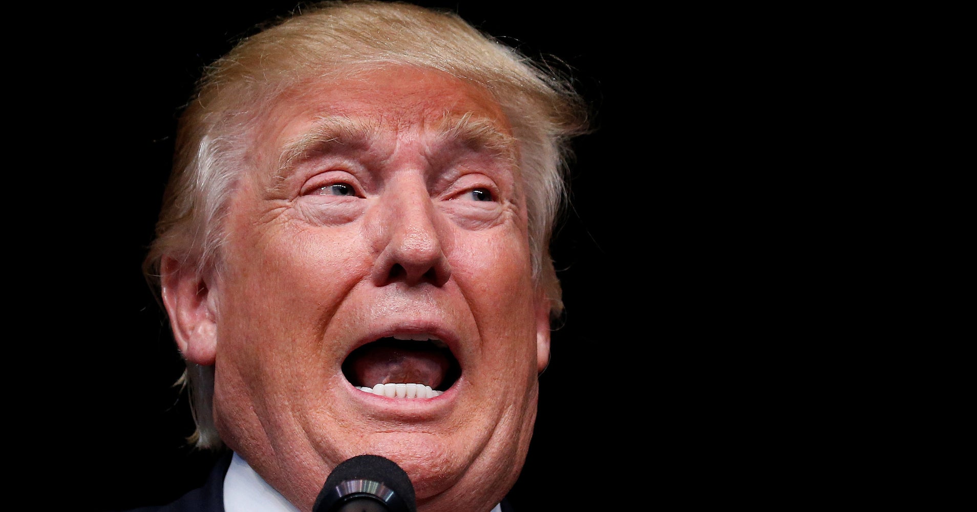 Twitter Users Hilariously Troll Trump With #ManyPeopleAreSaying Meme