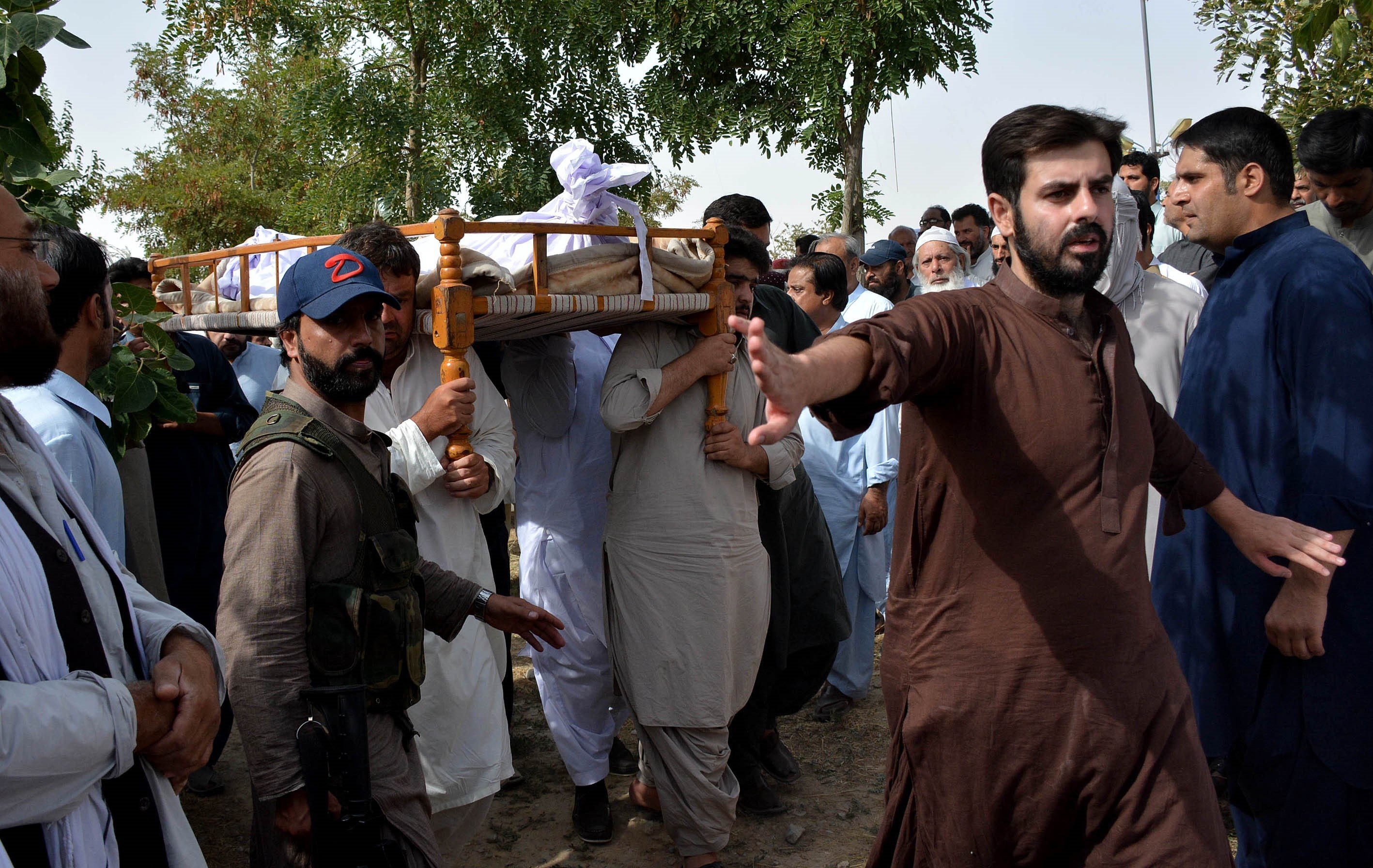 Pakistani Lawyers Go On Strike Over Deadly Bomb Attack | HuffPost