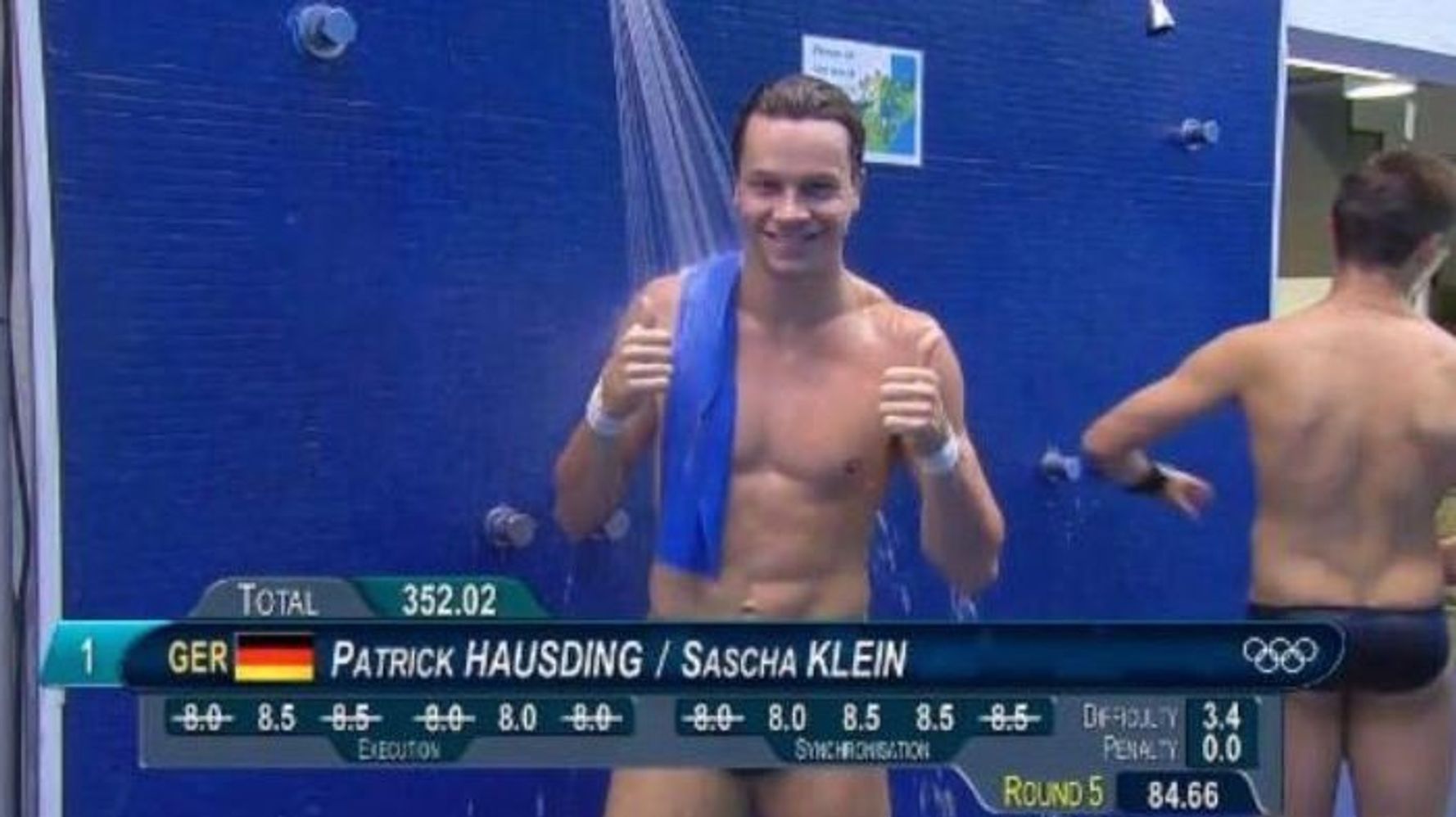 Rio 2016 Olympic Swimmers And Divers Are Being Made To Look Naked |  HuffPost UK Comedy