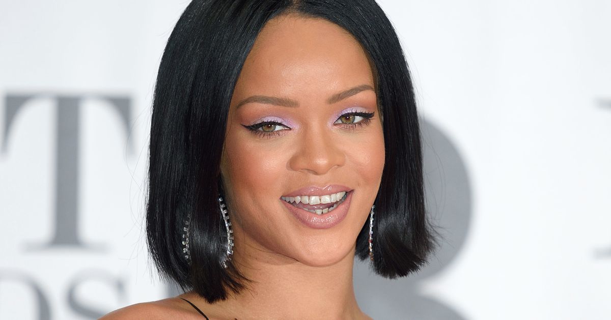 Rihanna And Anne Hathaway Reportedly Join All-Star Squad For 'Ocean's ...
