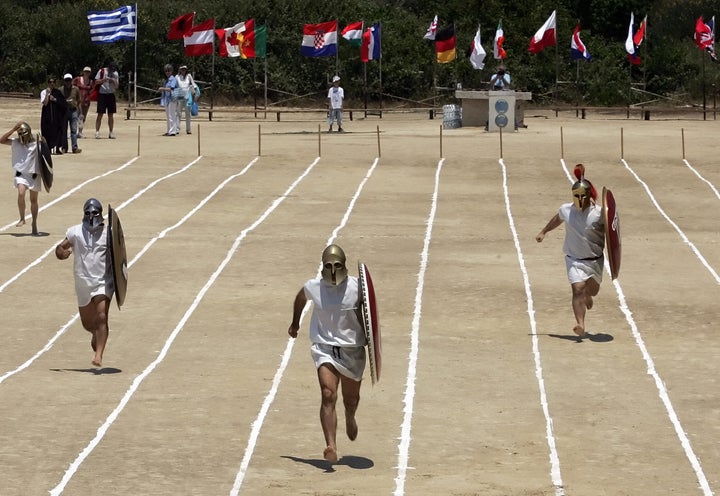 <strong>A revival of the hoplitodromos, one of Leonidas' winning events</strong>